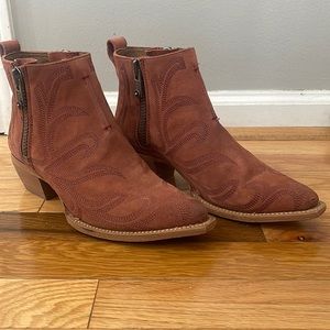 Frye Sacha Primrose Bootie size 7.5